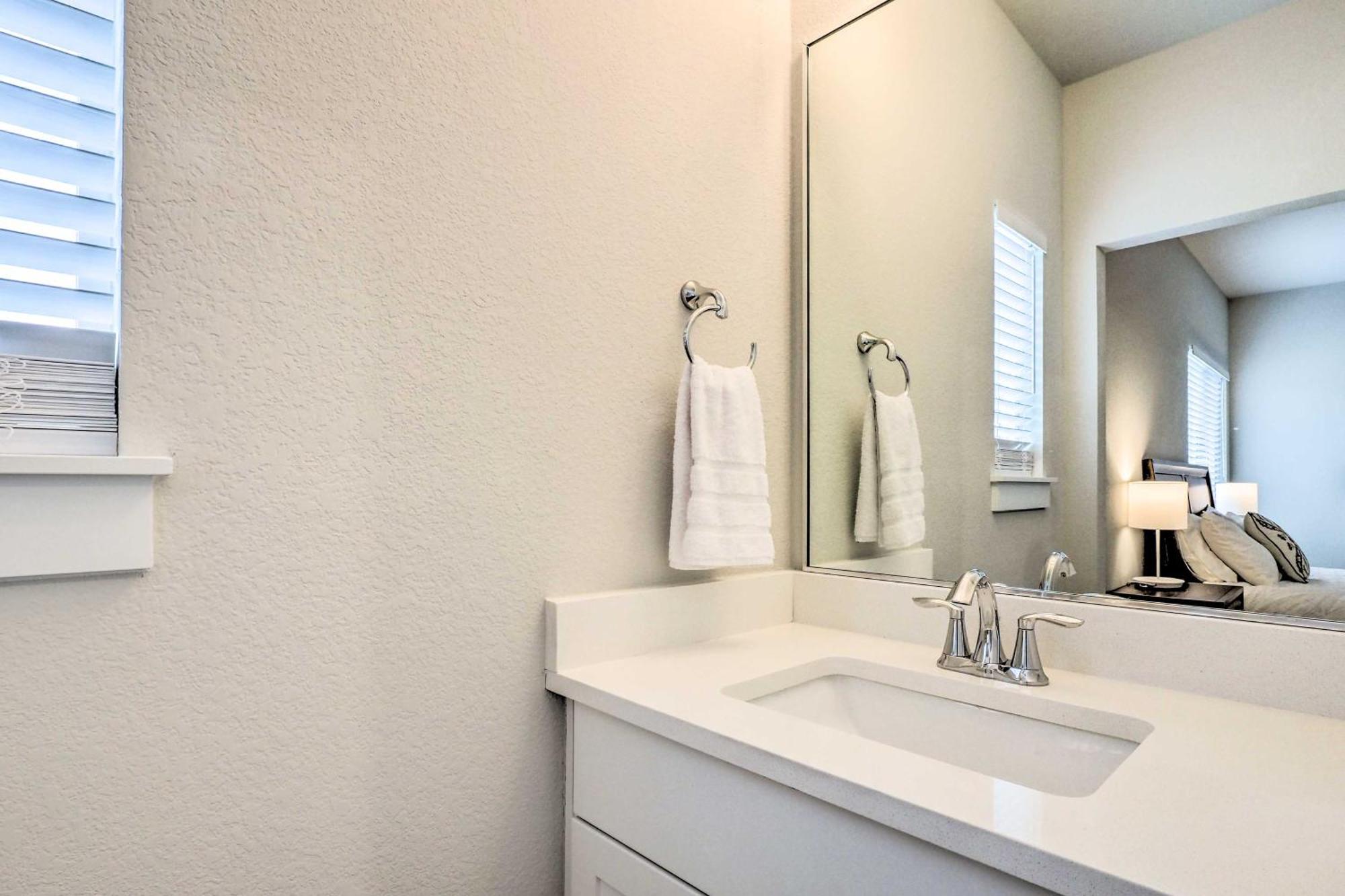 Gorgeous Georgetown Home, Walk To The Square! المظهر الخارجي الصورة